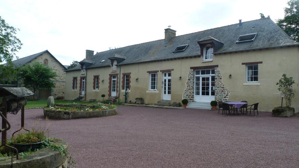 Bed and Breakfast La Metairie Domloup Exterior foto